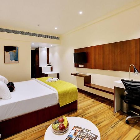 Mastiff Select Gulbarga Hotel 古尔伯加 外观 照片