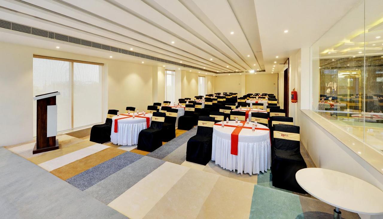 Mastiff Select Gulbarga Hotel 古尔伯加 外观 照片