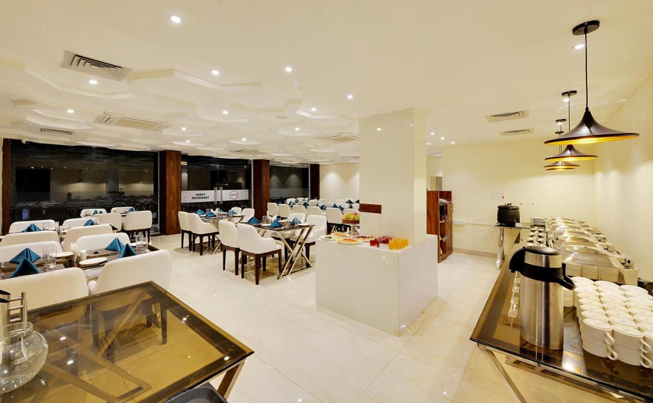 Mastiff Select Gulbarga Hotel 古尔伯加 外观 照片