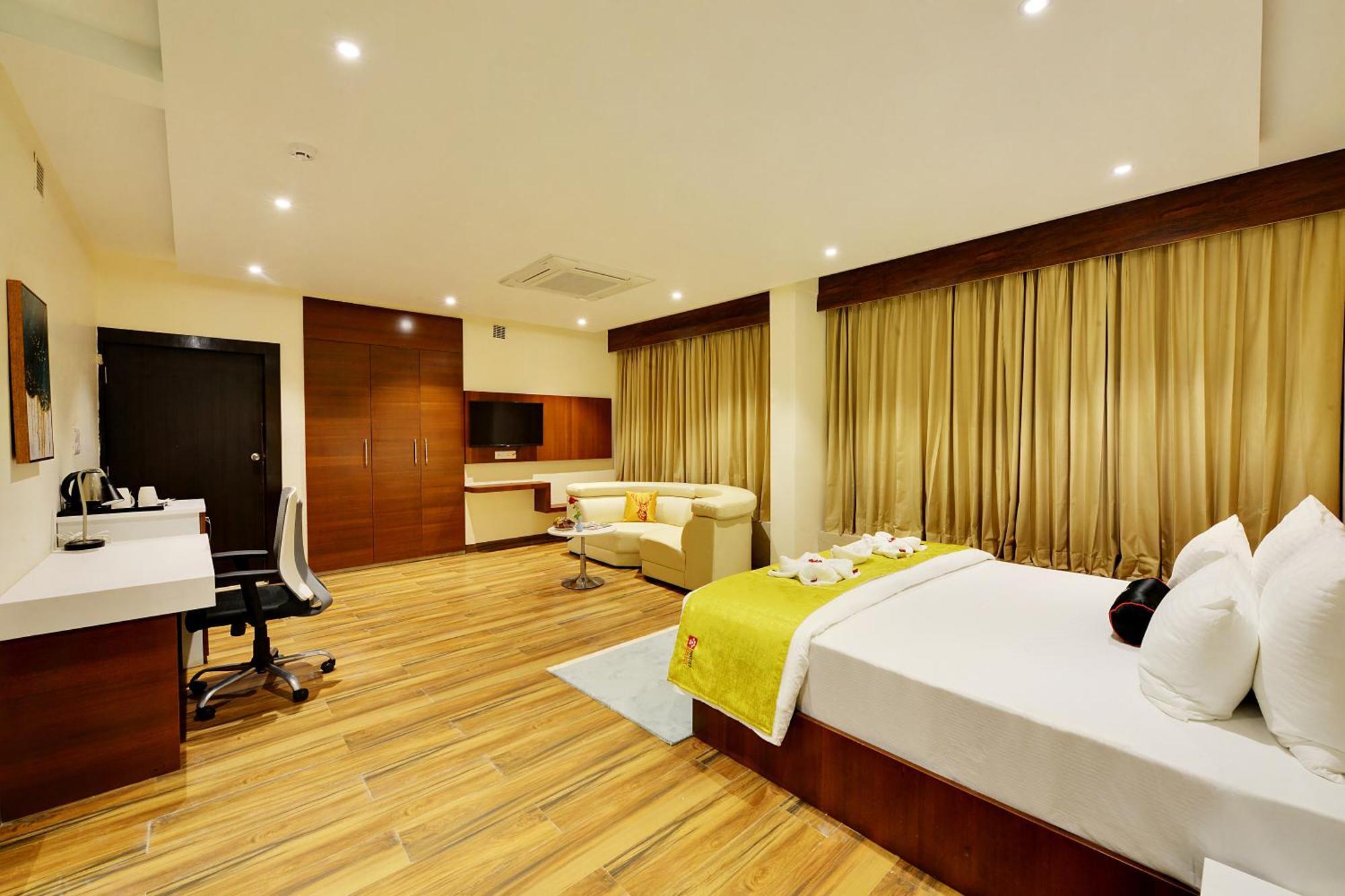 Mastiff Select Gulbarga Hotel 古尔伯加 外观 照片