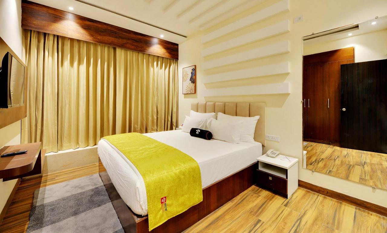 Mastiff Select Gulbarga Hotel 古尔伯加 外观 照片