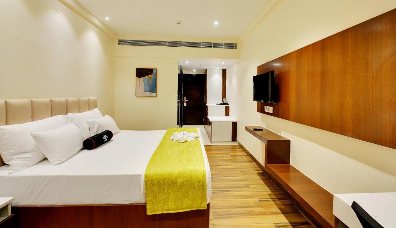 Mastiff Select Gulbarga Hotel 古尔伯加 外观 照片